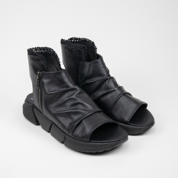 Дамски сандали от естествена кожа в черно