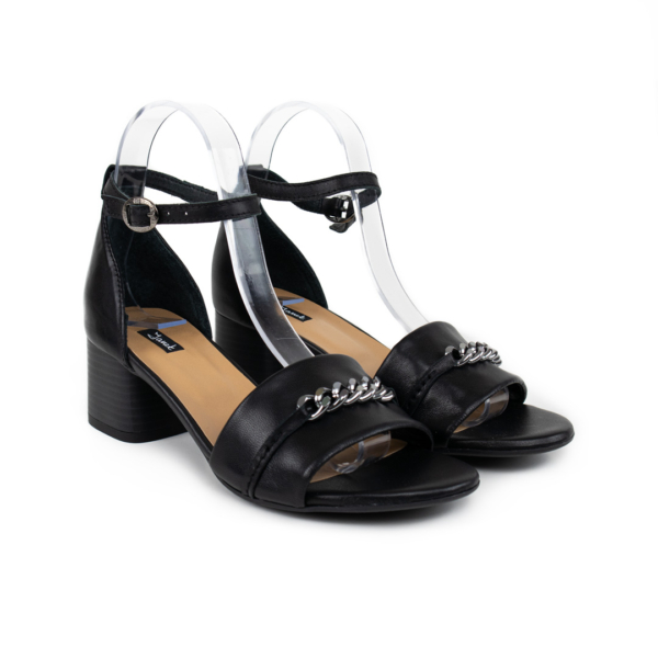 Дамски сандали от естествена кожа в черно Обувки Жанет